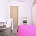 Alquilar 5 dormitorio apartamento en Valencia