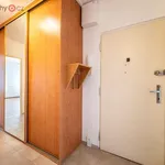 Pronajměte si 4 ložnic/e byt o rozloze 67 m² v Praha