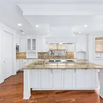 Rent 5 bedroom house of 386 m² in manhattan beach