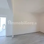 Affitto 4 camera casa di 113 m² in Vezzano Ligure