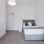 Rent 2 bedroom flat in Scotland