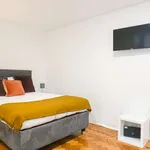 Rent a room in lisbon