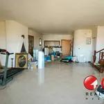 Rent 4 bedroom house of 232 m² in Καλύβια Θορικού