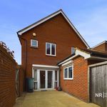 Rent 4 bedroom house in South East England