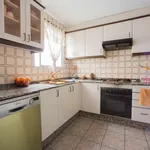 Rent a room of 110 m² in valencia