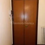 Rent 4 bedroom apartment of 100 m² in Modena