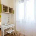 Rent a room of 75 m² in milan