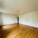 Appartement de 96 m² avec 5 chambre(s) en location à REIMS