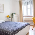 Rent a room in lisbon