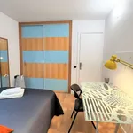 Rent a room of 100 m² in barcelona