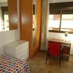 Rent a room of 95 m² in cordoba