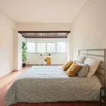 Rent a room in lisbon