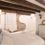 Rent 2 bedroom apartment of 45 m² in Venice