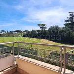 Rent 4 bedroom house of 160 m² in Roma