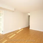 Appartement de 2432 m² avec 2 chambre(s) en location à Richmond Hill (North Richvale)