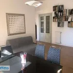 Affitto 5 camera appartamento di 90 m² in Caserta