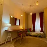 Rent a room of 150 m² in milan