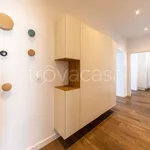 Rent 3 bedroom apartment of 105 m² in Bolzano