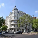 Rent 4 bedroom apartment of 46 m² in Berlin