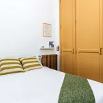 Rent a room of 150 m² in Valencia