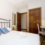 Rent a room of 130 m² in Madrid