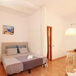 Rent 3 bedroom apartment of 92 m² in barcelona