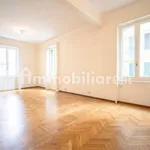 Rent 5 bedroom apartment of 188 m² in Genoa