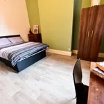 Rent 8 bedroom flat in Yorkshire And The Humber