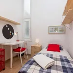 Rent a room of 150 m² in madrid