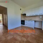 Pronajměte si 3 ložnic/e byt o rozloze 55 m² v Havířov