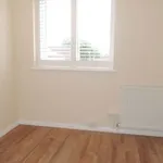 Rent 3 bedroom flat in East Of England