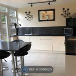 Rent 3 bedroom house in West Midlands