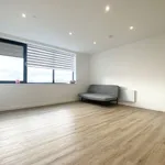 Rent 2 bedroom flat in South East England