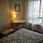 Rent 4 bedroom apartment in Porto