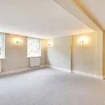 Rent 7 bedroom house in South East England