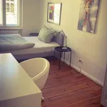 Rent 3 bedroom apartment of 100 m² in Berlin