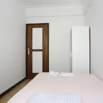 Rent a room in lisbon