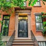 Rent 3 bedroom house of 395 m² in New York City