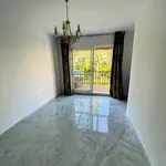 Rent 4 bedroom house of 333 m² in Marbella