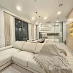 Rent 4 bedroom house of 421 m² in Bangkok