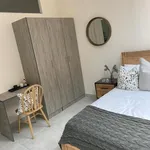 Rent 1 bedroom apartment in Johannesburg