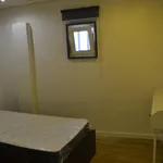 Rent 4 bedroom apartment in Lisbon