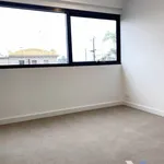 Rent 2 bedroom apartment in Geelong