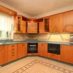 Rent 8 bedroom house in Prague