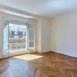 Rent 6 bedroom apartment of 186 m² in Paris