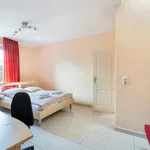 Miete 2 Schlafzimmer wohnung von 70 m² in Duisburg