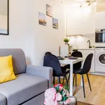 Rent 4 bedroom apartment of 25 m² in Paris