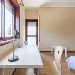 Rent 4 bedroom apartment in Porto