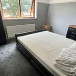 Rent 3 bedroom flat in North West England