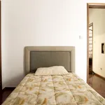 Rent 3 bedroom apartment in Lisbon